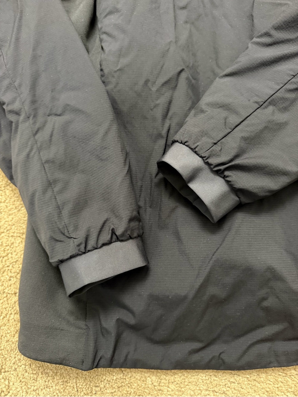 Arc'teryx Black ATOM SL HOODY size S - Picture 4 of 5